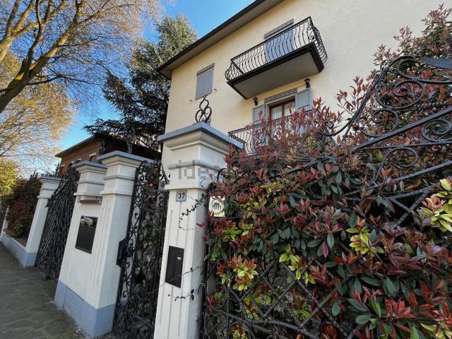 Villetta indipendente in vendita di 170 m² in Via F. D. Roosevelt, 25
