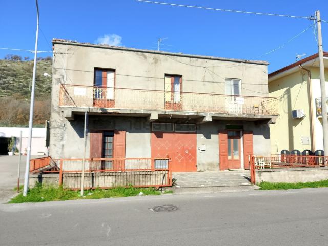 Villetta indipendente in vendita di 170 m² in Via Francesco Baracca, 1147