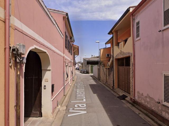 Villetta indipendente in vendita di 170 m² in Via Luxemburg Rosa, 18