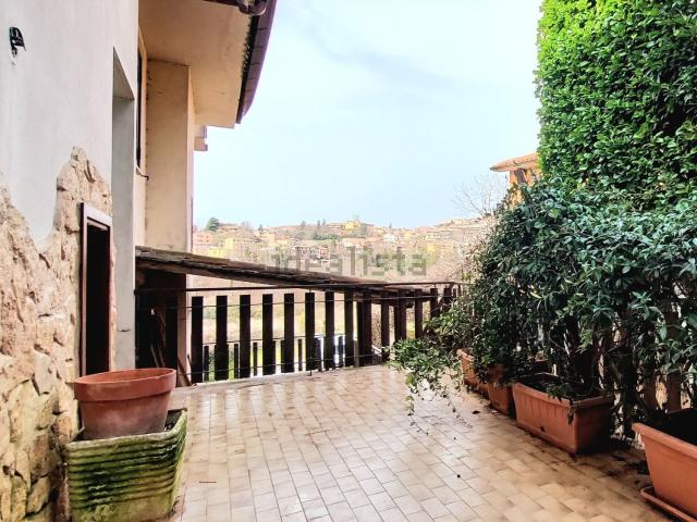 Villetta indipendente in vendita di 170 m² in Via Montagna Spaccata, 22
