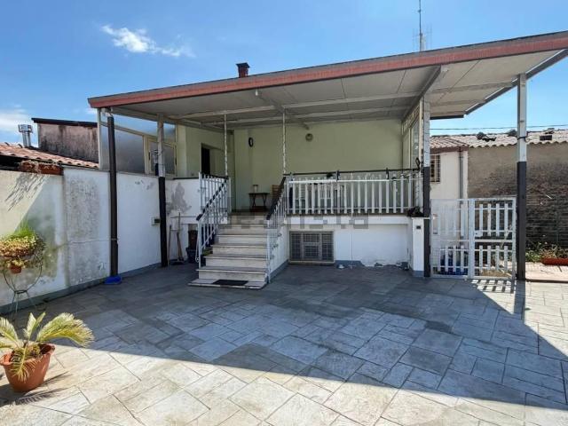 Villetta indipendente in vendita di 170 m² in Via Monte Spina, 12