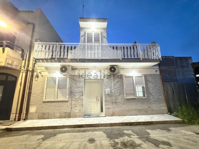 Villetta indipendente in vendita di 170 m² in Via Nicolò Copernico, 3