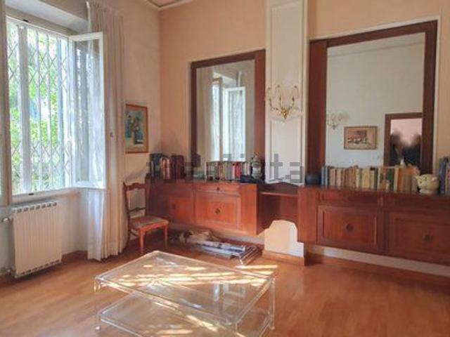 Villetta indipendente in vendita di 170 m² in Via San Francesco D&apos Assisi