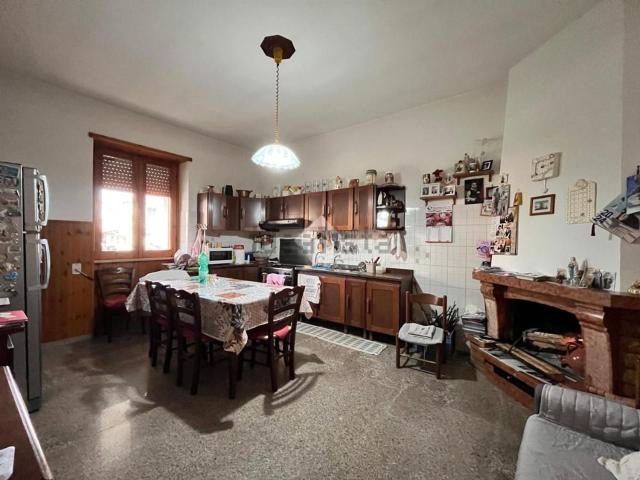 Villetta indipendente in vendita di 170 m² in Via San Giuseppe Le Prata, 38