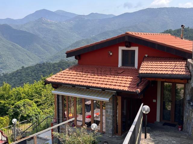 Villetta indipendente in vendita di 170 m² in Via San Romolo