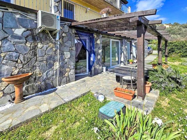 Villetta indipendente in vendita di 170 m² in Via Sturlese, 6