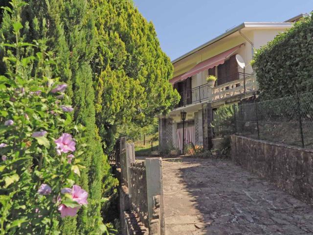 Villetta indipendente in vendita di 170 m² in Via provinciale