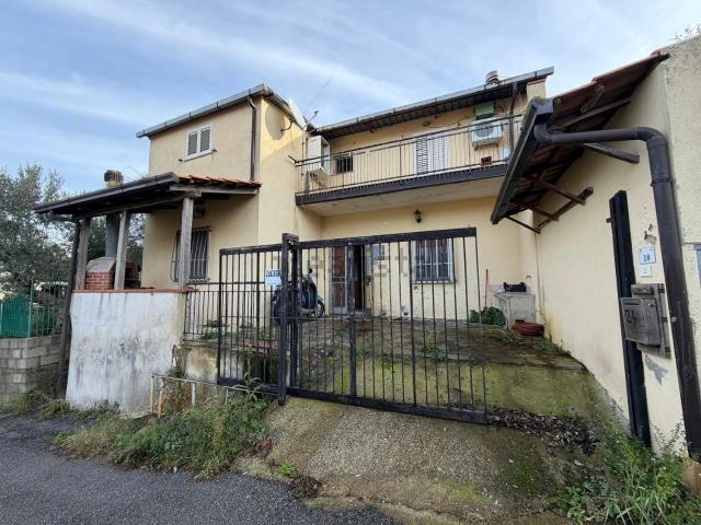 Villetta indipendente in vendita di 170 m² in Via Villana, 24