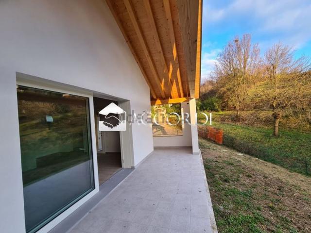 Villetta indipendente in vendita di 170 m² in Via XI Febbraio, 55