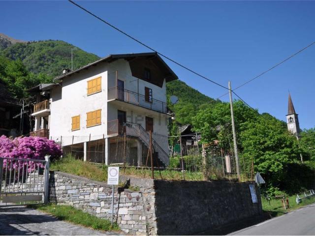 Villetta indipendente in vendita di 170 m² in Località Calasca Dentro, 21