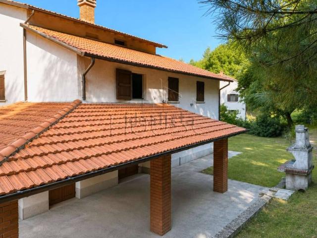 Villetta indipendente in vendita di 170 m² in Località Fonte Abeti