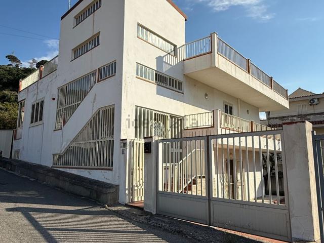 Villetta indipendente in vendita di 170 m² in Località San Saba, 15