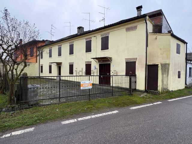 Villetta indipendente in vendita di 170 m² in Piazza Repubblica