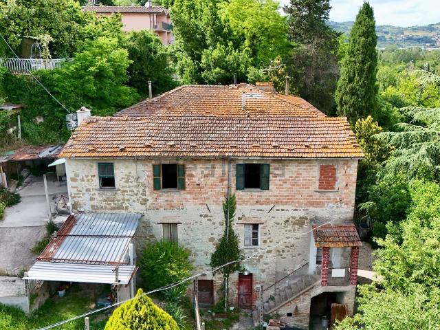 Villetta indipendente in vendita di 170 m² in Strada Ponte Valleceppi Pretola, 6