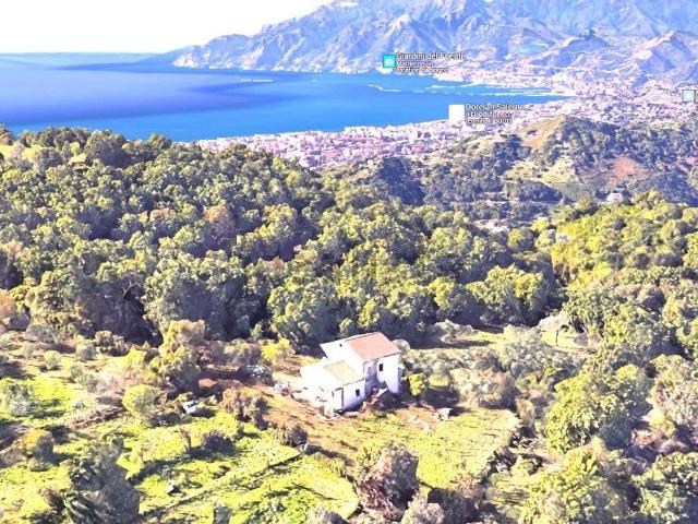 Villetta indipendente in vendita di 170 m² in Strada Vicinale Centrale di Montena