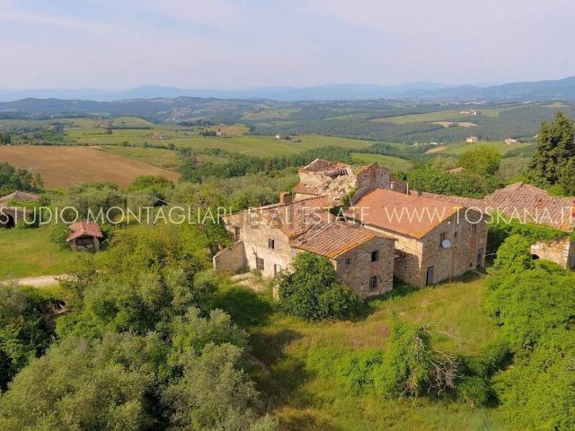 Villetta indipendente in vendita di 1714 m² in Via roma