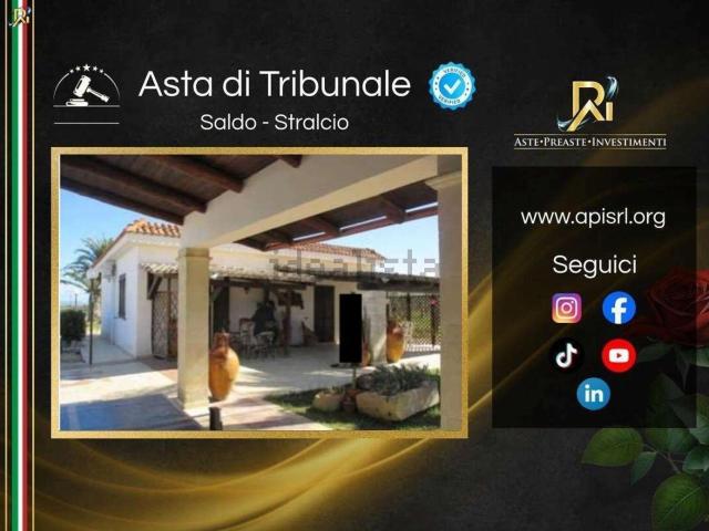 Villetta indipendente in vendita di 171 m² in Via Camillo Benso di Cavour