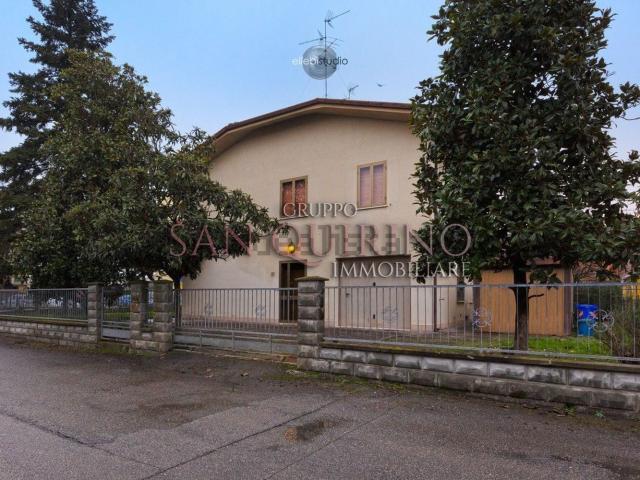 Villetta indipendente in vendita di 171 m² in Via dei Mille, 1