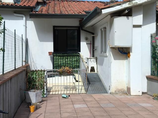 Villetta indipendente in vendita di 171 m² in Piazza Giuseppe Giusti, 55