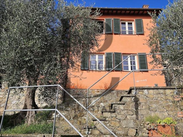 Villetta indipendente in vendita di 172 m² in Via Case Alte