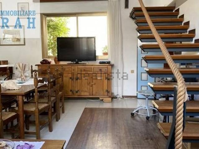 Villetta indipendente in vendita di 172 m² in Via Giacomo Matteotti