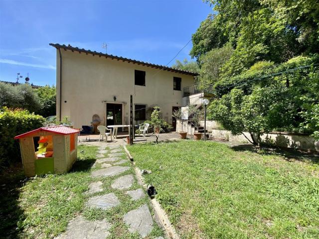 Villetta indipendente in vendita di 172 m² in Via delle Cartiere, 34