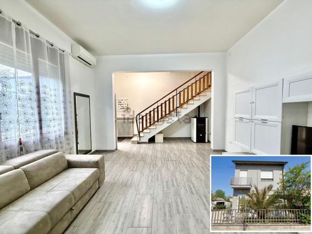 Villetta indipendente in vendita di 172 m² in Via L. Folicaldi, 12