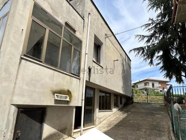 Villetta indipendente in vendita di 172 m² in Via Santa Caterina, 1718