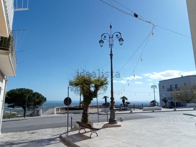 Villetta indipendente in vendita di 173 m² in Via Ariosto, 9