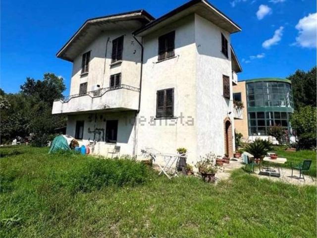 Villetta indipendente in vendita di 173 m² in Via Nazionale, 7