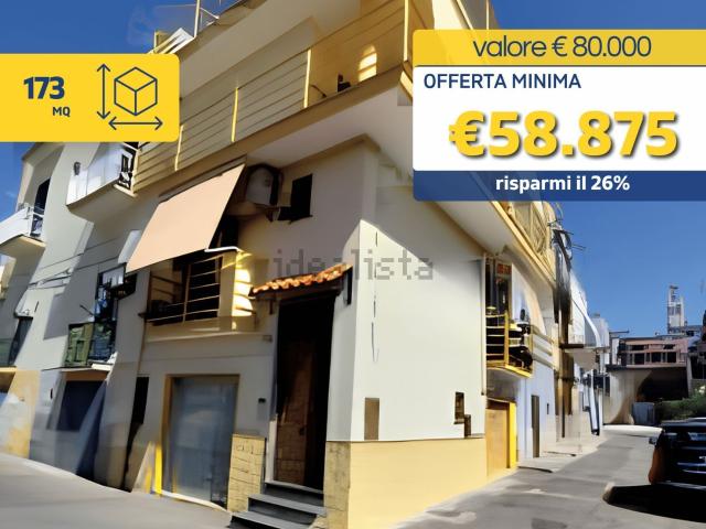 Villetta indipendente in vendita di 173 m² in Via Sansonetti angolo Via P. Galeandro