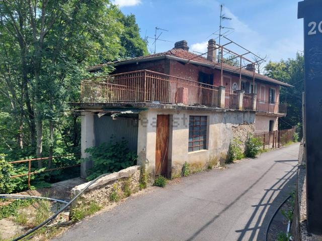 Villetta indipendente in vendita di 173 m² in Frazione Stupenengo