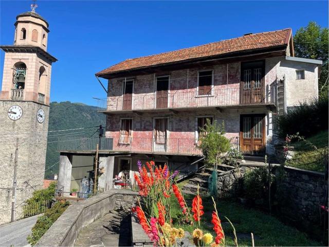 Villetta indipendente in vendita di 174 m² in Via ai Monti, 5