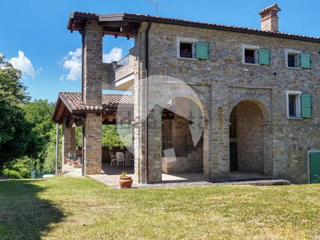 Villetta indipendente in vendita di 174 m² in Via Montecroce, 5