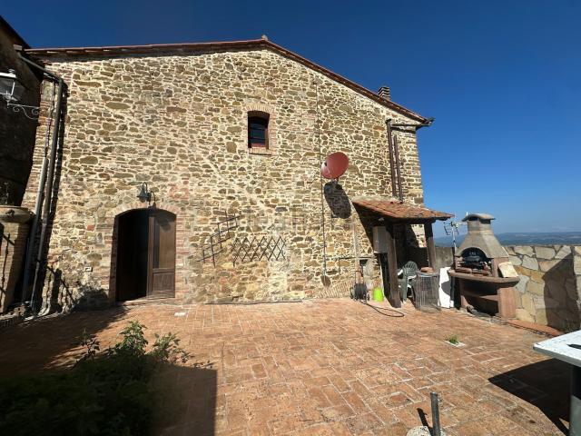 Villetta indipendente in vendita di 174 m² in Via mazzini, 34