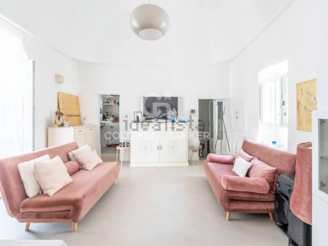 Villetta indipendente in vendita di 175 m² in Via Alfonso Pomes, 73