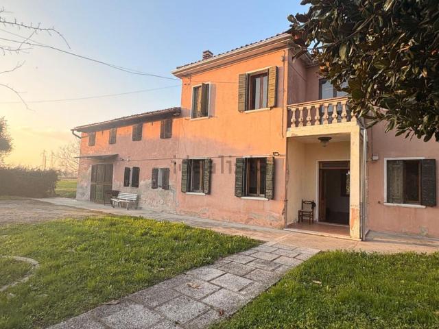 Villetta indipendente in vendita di 175 m² in Via Ballò, 38