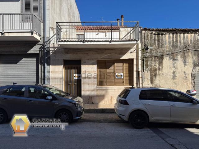 Villetta indipendente in vendita di 175 m² in Via Garibaldi, 162