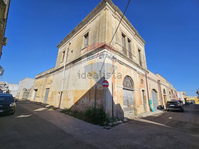 Villetta indipendente in vendita di 175 m² in Via Genova, 17