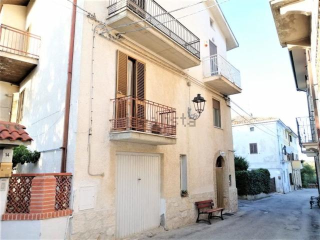 Villetta indipendente in vendita di 175 m² in Via Della Fonte