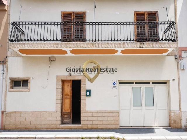 Villetta indipendente in vendita di 175 m² in Via Duca di Genova, 25