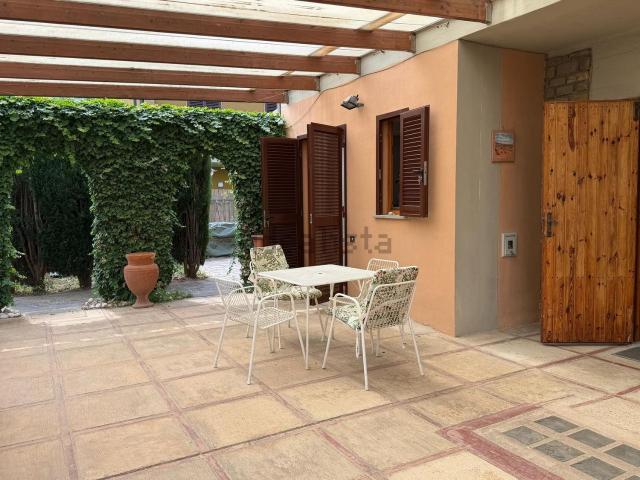 Villetta indipendente in vendita di 175 m² in Via Monte Bianco