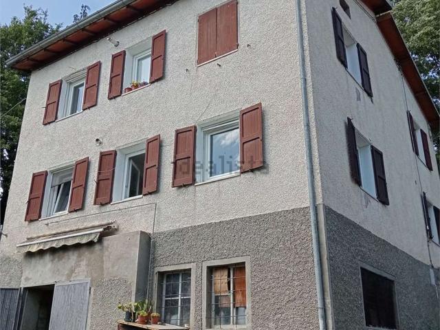 Villetta indipendente in vendita di 175 m² in Via Monte Saltaro, 64