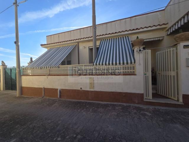 Villetta indipendente in vendita di 175 m² in Via Socrate, 6