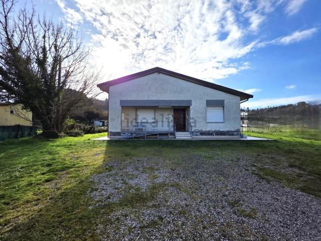 Villetta indipendente in vendita di 175 m² in Via Tosco Romagnola Est