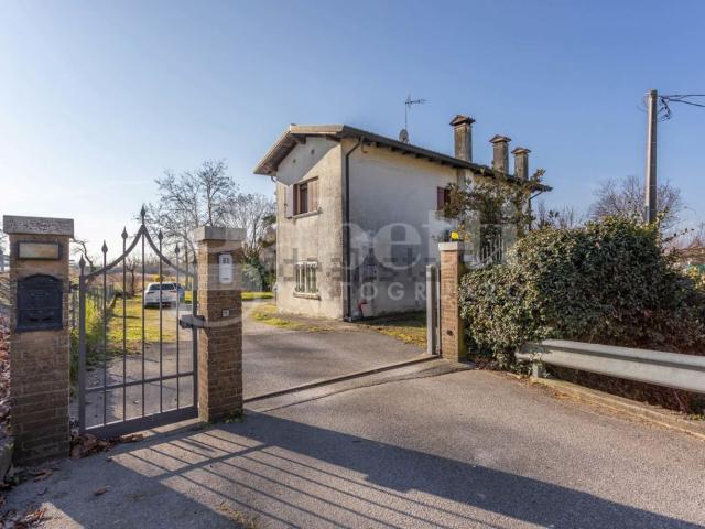 Villetta indipendente in vendita di 175 m² in Via Trieste, 280