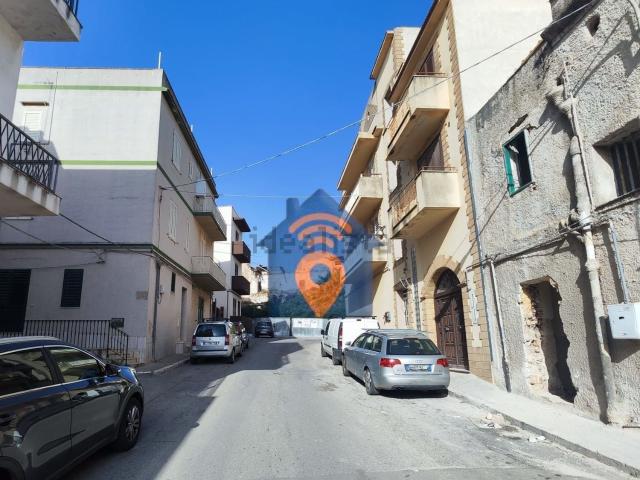 Villetta indipendente in vendita di 176 m² in Via Ciullo D&apos Alcamo