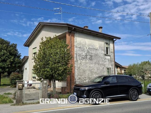 Villetta indipendente in vendita di 176 m² in Via Croce, 86