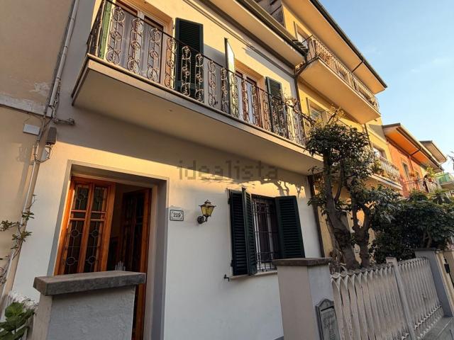 Villetta indipendente in vendita di 176 m² in Via Amerigo Vespucci, 219