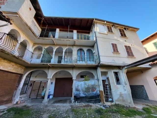 Villetta indipendente in vendita di 176 m² in Via Dottor Francioni